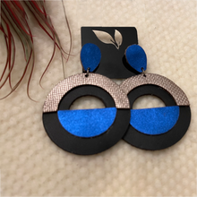 Load image into Gallery viewer, Geometric Circle Earrings