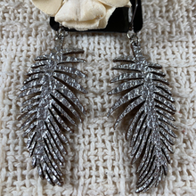 Load image into Gallery viewer, Feather Earrings