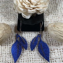Load image into Gallery viewer, Leaf Earrings