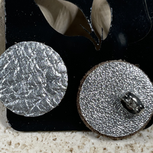 Load image into Gallery viewer, Dot Earrings