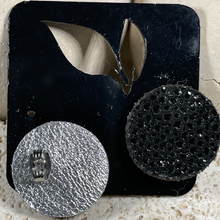 Load image into Gallery viewer, Dot Earrings