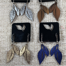 Load image into Gallery viewer, Leaf Earrings