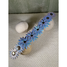 Load image into Gallery viewer, Daisy Bracelet