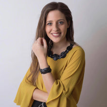 Load image into Gallery viewer, Dot Necklace