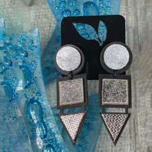 Load image into Gallery viewer, Geometric Shape Earrings