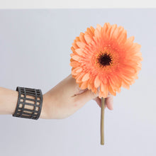 Load image into Gallery viewer, Grid Bracelet