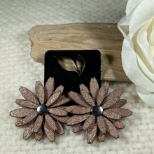 Load image into Gallery viewer, Daisy Earrings