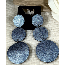 Load image into Gallery viewer, Hanging Circle Earrings