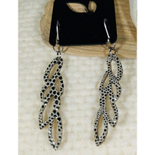 Load image into Gallery viewer, RaineDrop Earrings