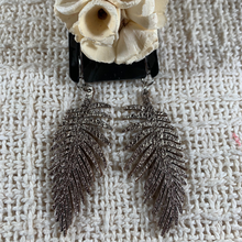 Load image into Gallery viewer, Feather Earrings
