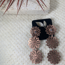 Load image into Gallery viewer, Hanging Flower Earrings
