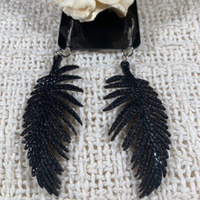 Load image into Gallery viewer, Feather Earrings
